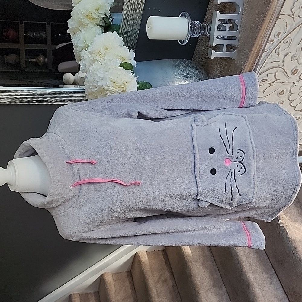 Gray Fleece Pullover Top Size L/XL Kawaii Cat